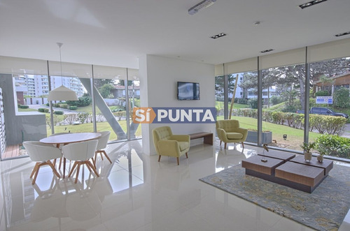 Imagen 17 de 25 de Apartamento En Alquiler Playa Brava