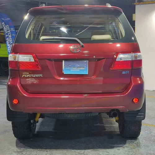 Imagen 7 de 11 de Toyota Fortuner 4x4 Año 2012