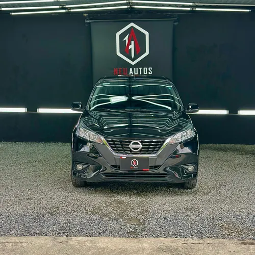 Nissan March 1.6 Advance