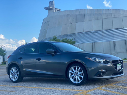 Imagen 2 de 14 de Mazda 3 Hb S 2016