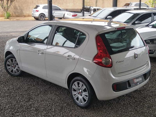 Imagem 8 de 8 de Fiat Palio Essence 1.6 4p 2015