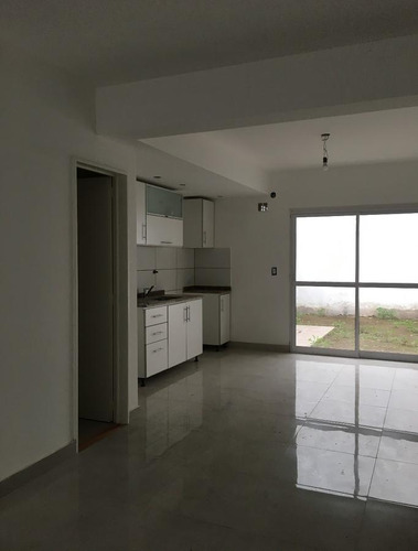 Departamento En Venta - 2 Dormitorios 2 Baños - 66mts2 - Banfield