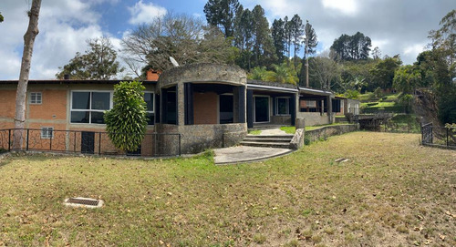 En Venta Casa Tipo Hacienda En Los Guayabitos