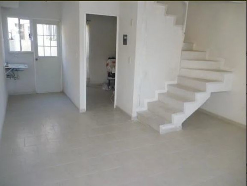 Imagen 3 de 9 de Casa En Excelentes Condiciones Super Ubicada