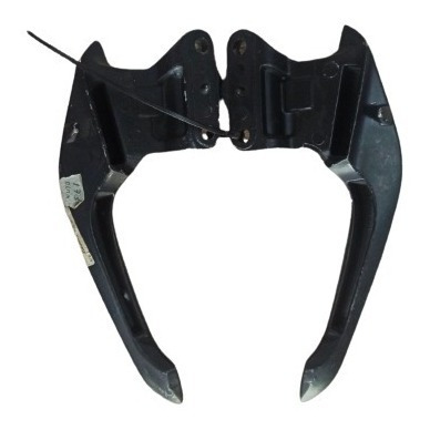 Imagen 2 de 2 de Parrilla Para Moto Bera Modelo Brz