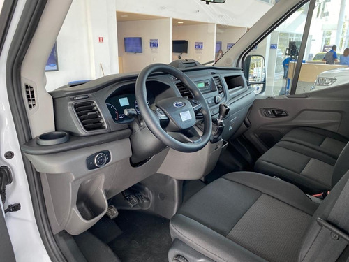 Imagen 8 de 15 de Ford Transit