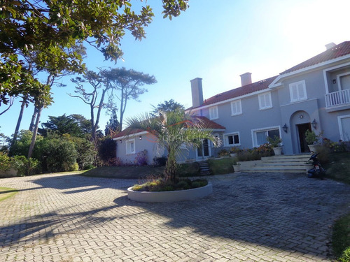 Imagen 18 de 30 de Magnífica Casa En Venta Y Venta Temporal En Punta Del Este, Brava