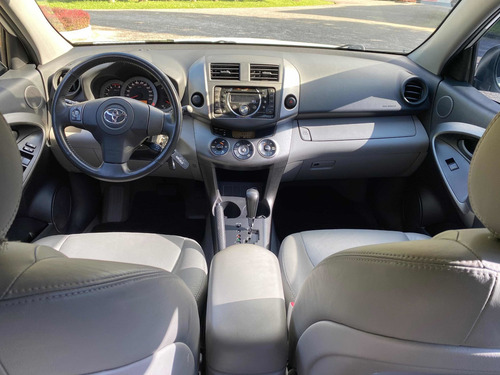 Toyota Rav4 2.4 4x2 Aut. 5p 2011/2011