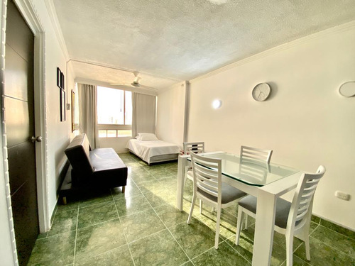 Apartamento En Venta En Cartagena El Laguito. Cod 15475