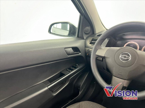 Chevrolet Vectra 2.0 MPFI EXPRESSION 8V FLEX 4P MANUAL