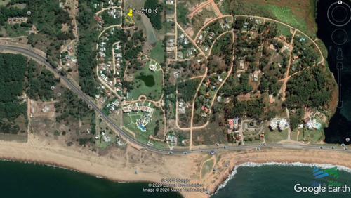 Imagen 2 de 6 de Venta De Terreno De 1172 M2 En Barrio Privado Sobre Playa Mansa Punta Del Este - Punta Del Este Mansa