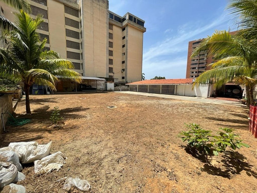 Imagen 15 de 16 de Casa En Venta Caraballeda Caribe 1200 Mts 5 Habitaciones Y 5 Baños