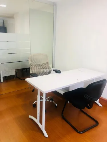 Oficina En Arriendo Amoblada 87m Chico