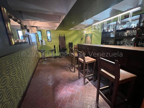 Linda Casa Al Estilo Colonial En Venta En Prados Del Este Yf