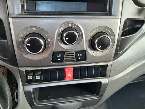 Iveco Daily 35s14 2018 Com Ar Condicionado Carroceria