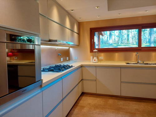 Imagen 16 de 30 de Venta Casa Moderna En Carilo Barrio Zorzal