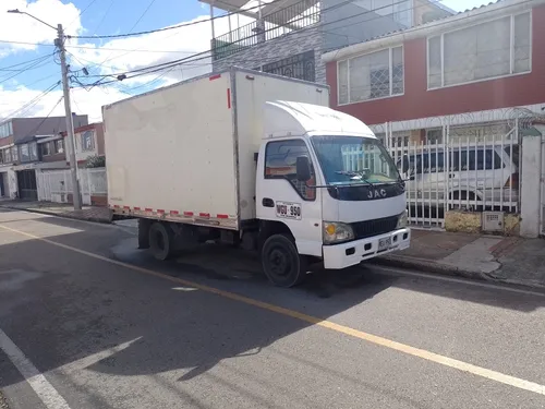 Furgón 5 Toneladas, Freno Aire, Diesel , Recibo Vehículo
