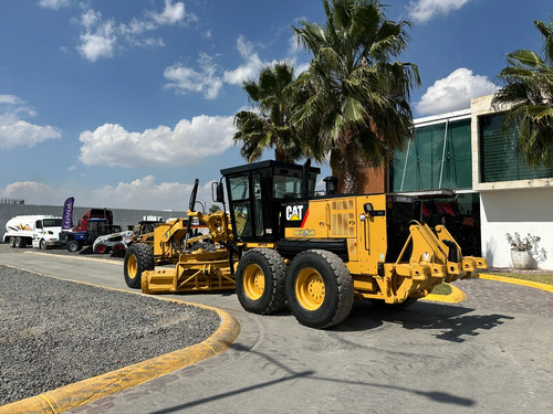 Motoconformadora Cat 140h 2005