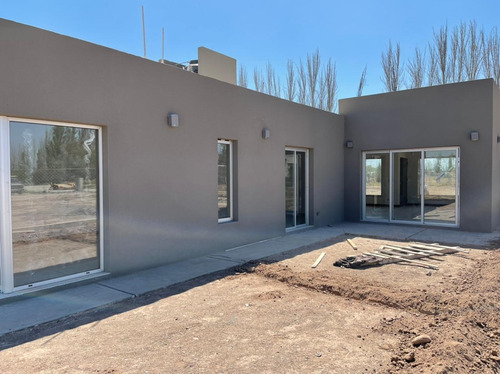 Imagen 7 de 14 de Casa A Estrenar En Bº Privado Pueblo Malbec