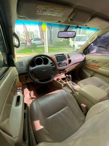 Toyota Hilux SRV 4x4 4.0 V6 24V Aut.