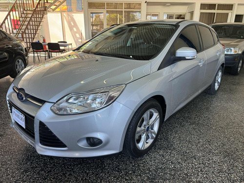 Ford Focus III 1.6 Sedan S