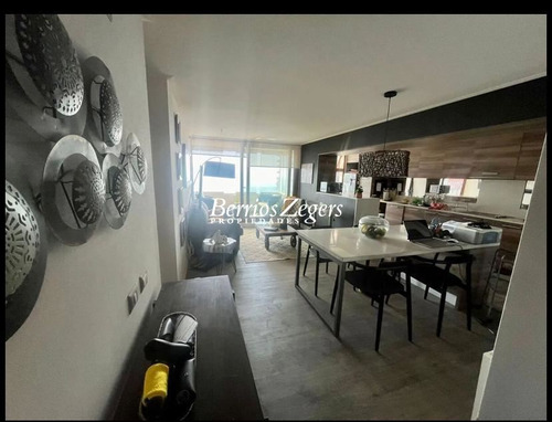 Departamento En Venta De 2 Dorm, 2 Baños En Concón,vista .