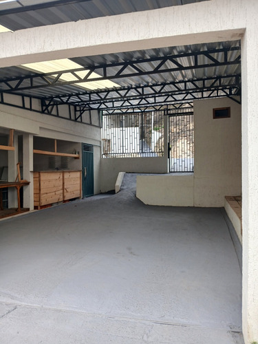 Venda Casa Com Ponto De Comercio
