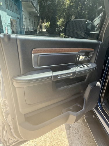 RAM 1500 5.7 Laramie Atx V8