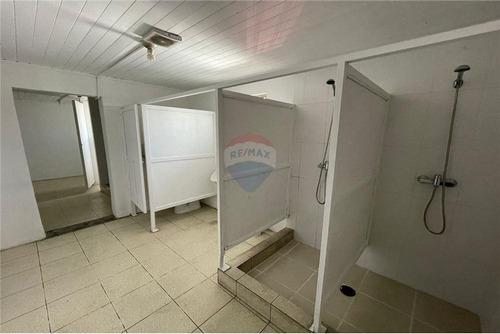 Bodega 700 M2 Caletera Varoli - 70 Uf Mas Gtos Com
