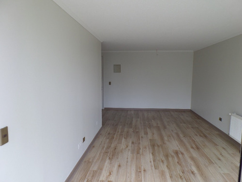 $560.000.- Se Arrienda Departamento Primer Piso