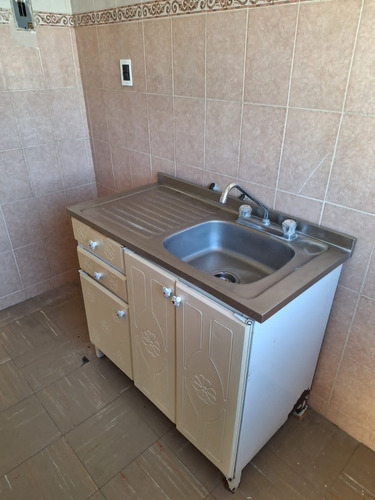 Excelente Departamento De Dos Recámaras Y Un Baño