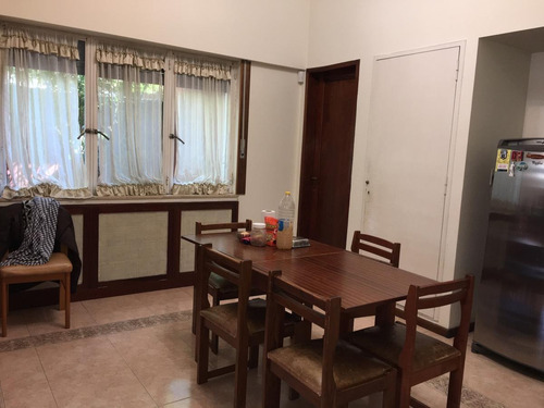 Imagen 8 de 12 de Casa - Martínez Con Posibilidad De Subdividir En 2 Lotes.