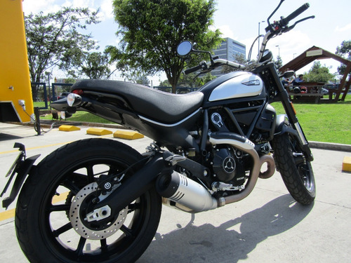 Imagen 9 de 12 de Ducati Scrambler 800 Dark