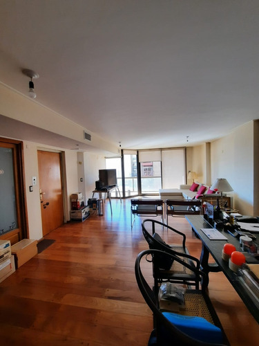 Imagen 3 de 14 de Piso Completo Con Vista A Plaza Colon!