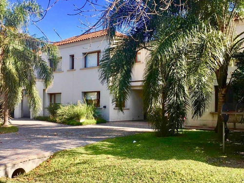 Imagen 2 de 12 de Casa En Venta En Country Club Campos De Alvarez - Moreno