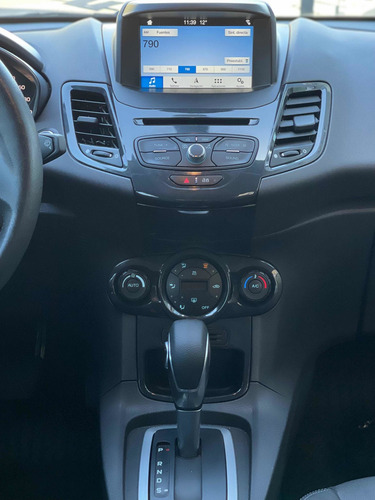 Imagen 13 de 14 de Ford Fiesta Kinetic Design 1.6 Titanium Powershift 120cv