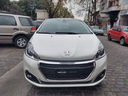 Imagen 8 de 17 de Peugeot 208 Feline 1.6 Mt 5 Ptas. / Nafta / 2016