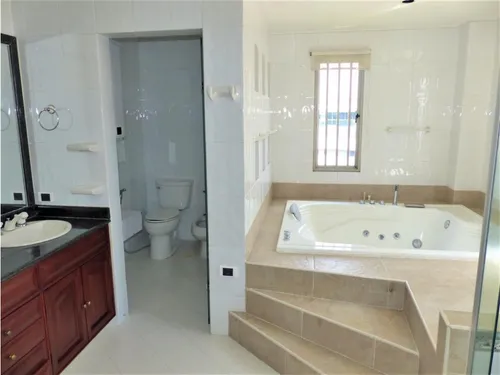 Vendo Penthouse De 310mt2 En Ciudad Jardín Sur De Cali, 6121.