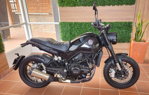 Moto Benelli Leoncino 500
