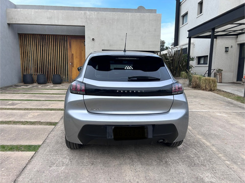 Peugeot 208 1.6 Style Tiptronic