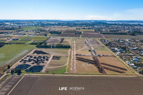 Vendo En Pueblo Esther. Barrio Ecotierra. Lotes Desde 300 M2.
