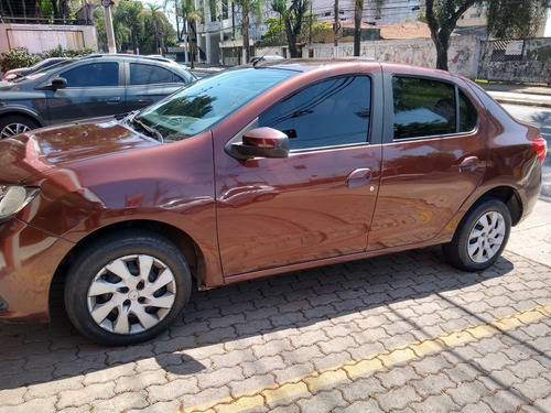 Renault Logan 2014 1.6 Expression Hi-power 4p