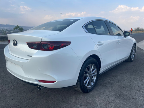 Mazda 3 2.0 I Sedan At