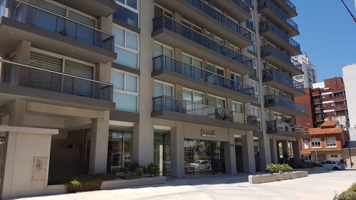 Imagen 1 de 9 de Departamento 3 Ambientes. 96 M2. Vista Al Mar. La Perla. U$s 310.000.-