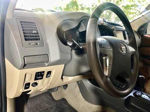 Toyota Hilux 3.0 Srv Cab. Dupla 4x4 Aut. 4p