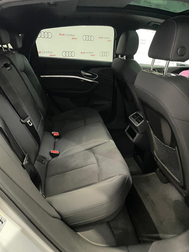 Audi Q8 Sportback E-Tron 0.0 55 S-Line Quattro