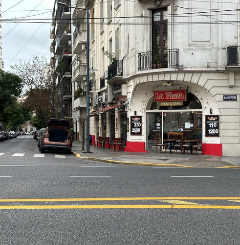 Venta Local De Esquina Con Renta En Recoleta