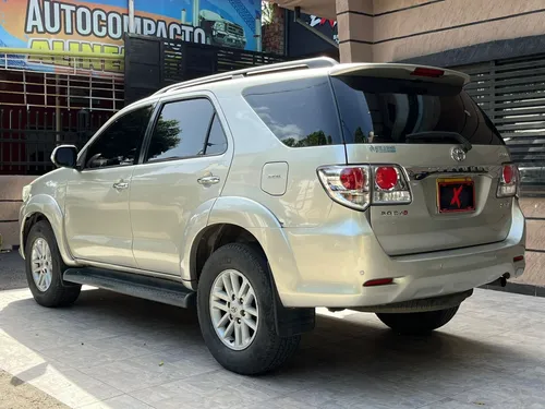 Toyota Fortuner 3.0 Sr5 169 hp