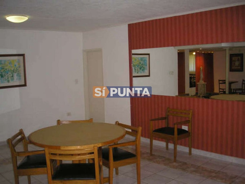 Imagen 21 de 30 de Apartamento En Alquiler Anual