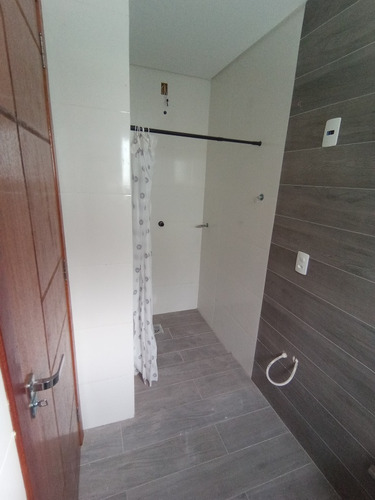 Sobrado Novo Com 2 Suítes E Sacada Ideal Para Morar